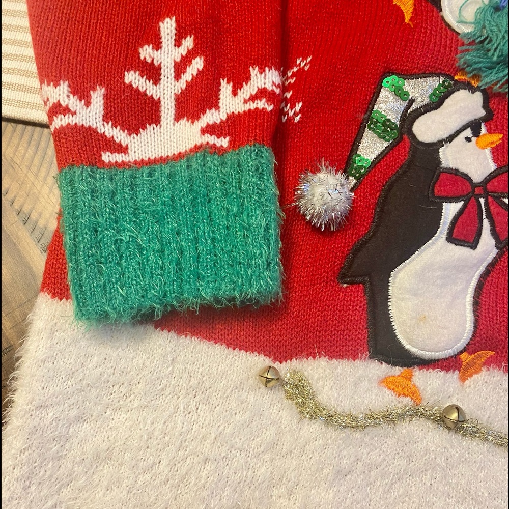 Holiday Christmas Sweater - Picture 5 of 8